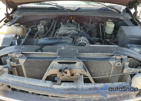 2001 Chevrolet Silverado C2500 Heavy Duty from USA, damaged, VIN 1GCHC29G51E180134